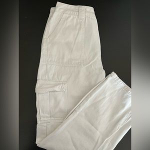 White cargo pants, linen like material